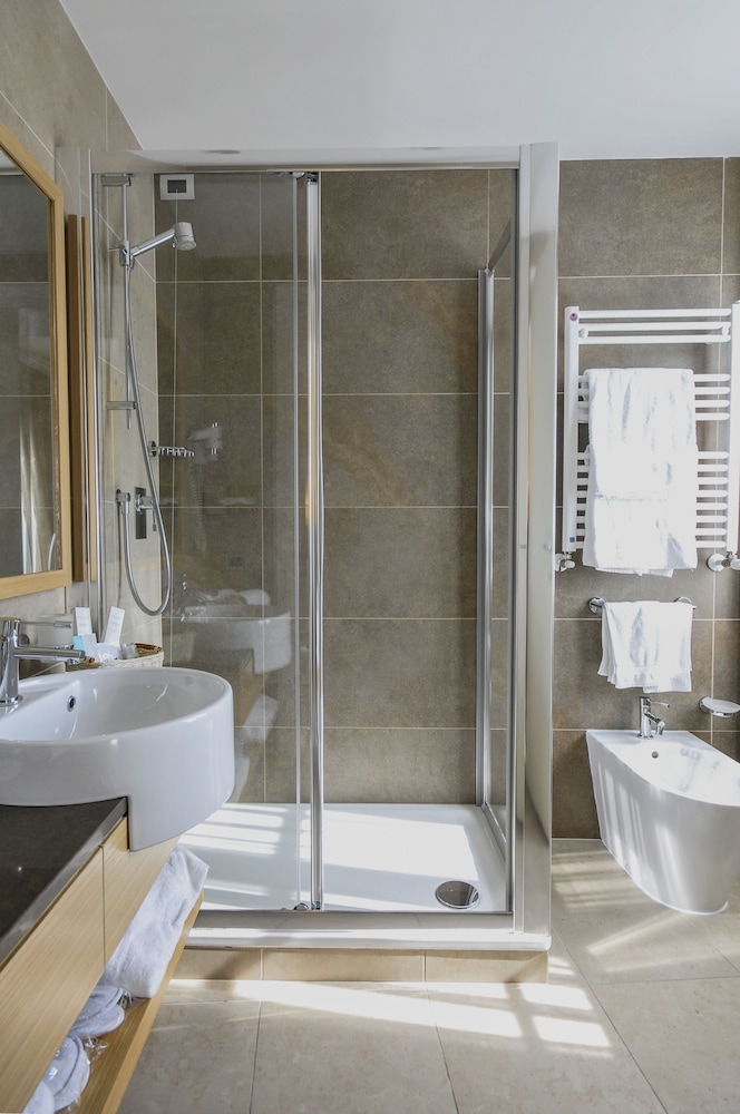 Classic Double Room - Photo 7