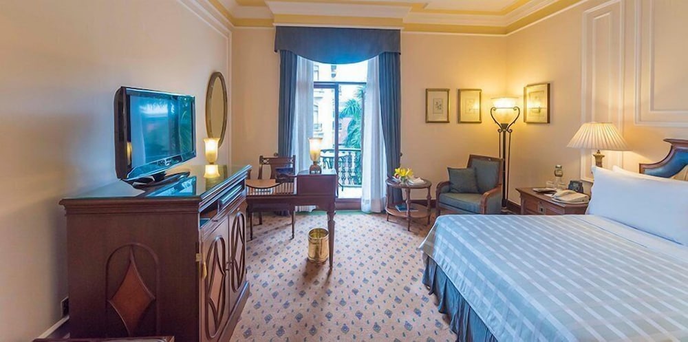 Premier Room, Balcony