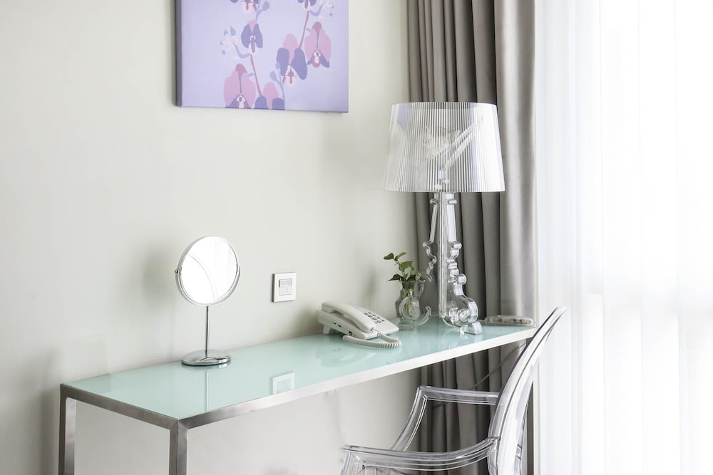 Available room