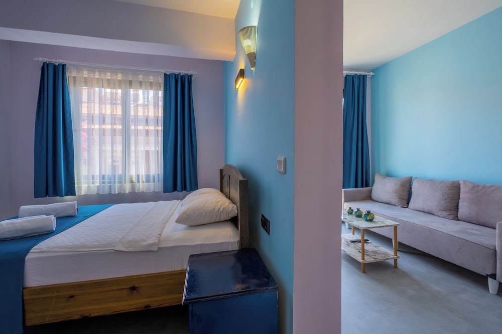 Family Triple Room photo 2
