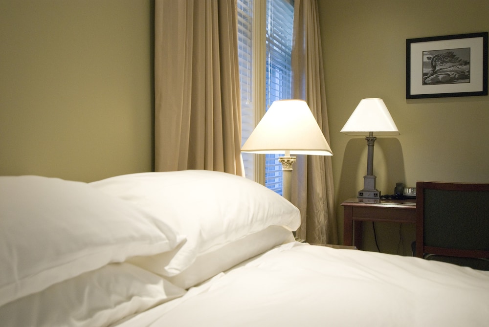 Junior Suite, 1 King Bed, Terrace photo 2