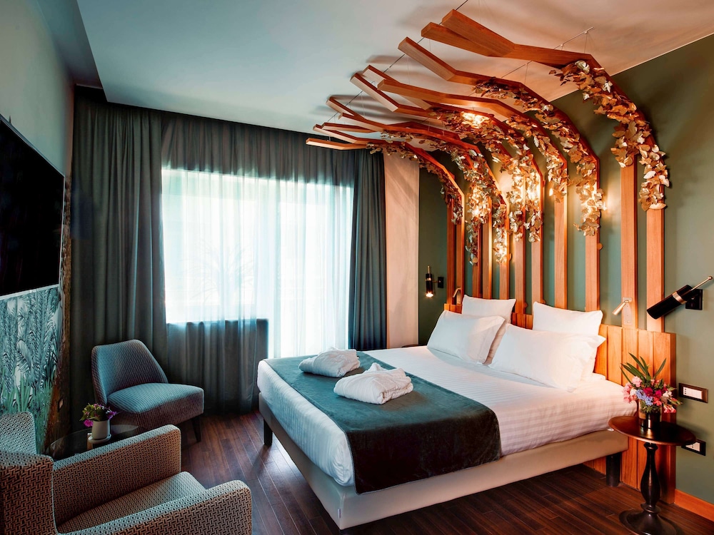 Deluxe Double Room, Balcony - Photo 5