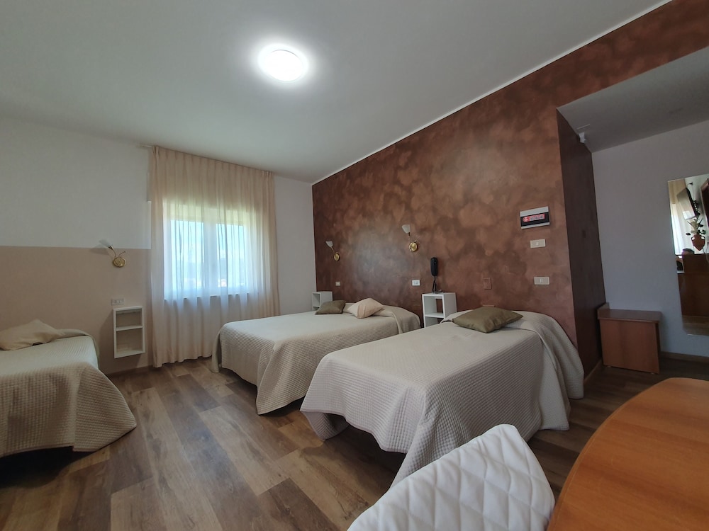 Quadruple Room photo 2