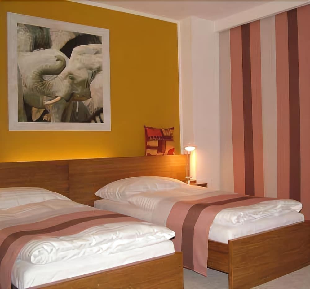 Double Room - Photo 6