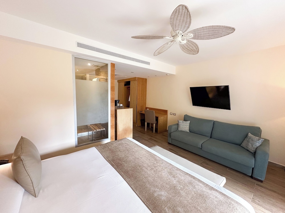 Premium Room photo 3