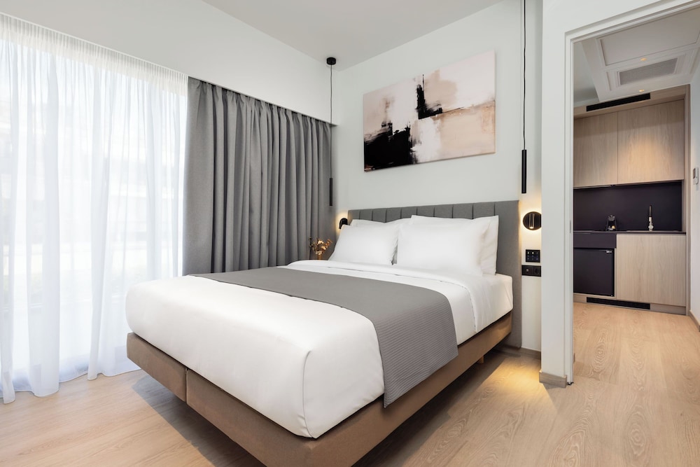 Junior Suite, City View