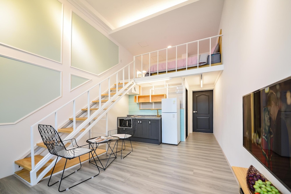 Basic Room, 2 Bedrooms (B104호)