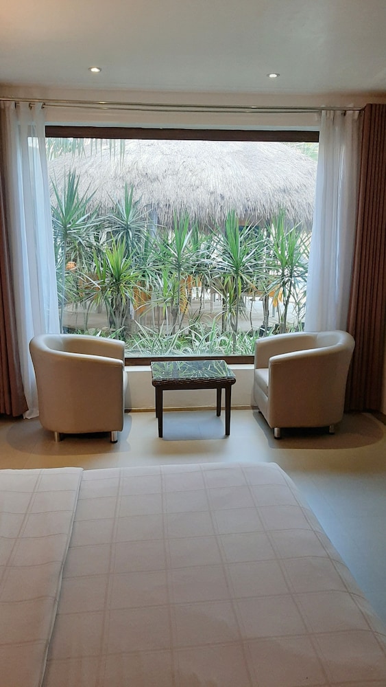 Deluxe King Room photo 3