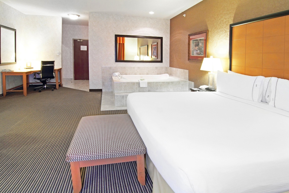 Suite, 1 King Bed, Fireplace (Jetted Tub) - Photo 1