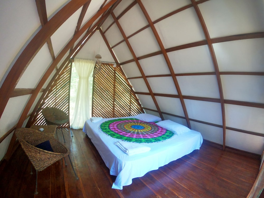 Superior Cabin, 1 Queen Bed photo 3