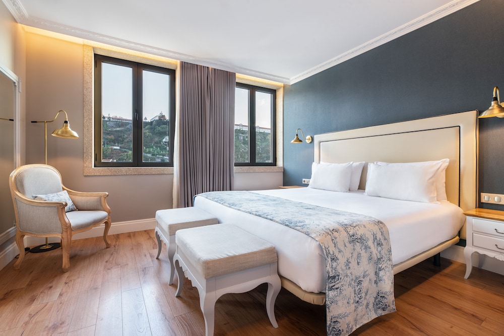 Double Room, River View