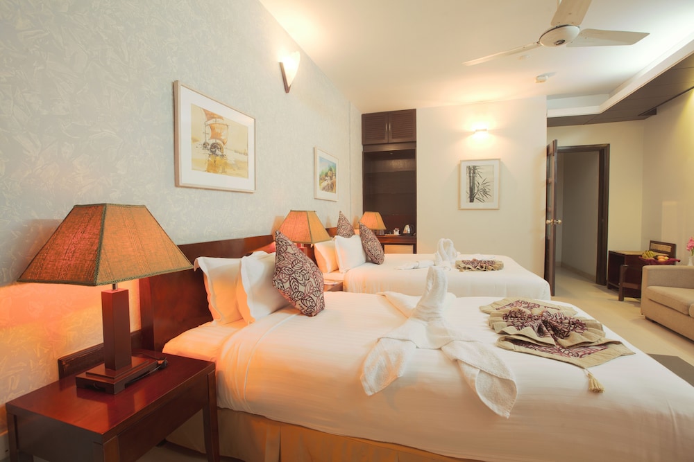 Deluxe Triple Room photo 2