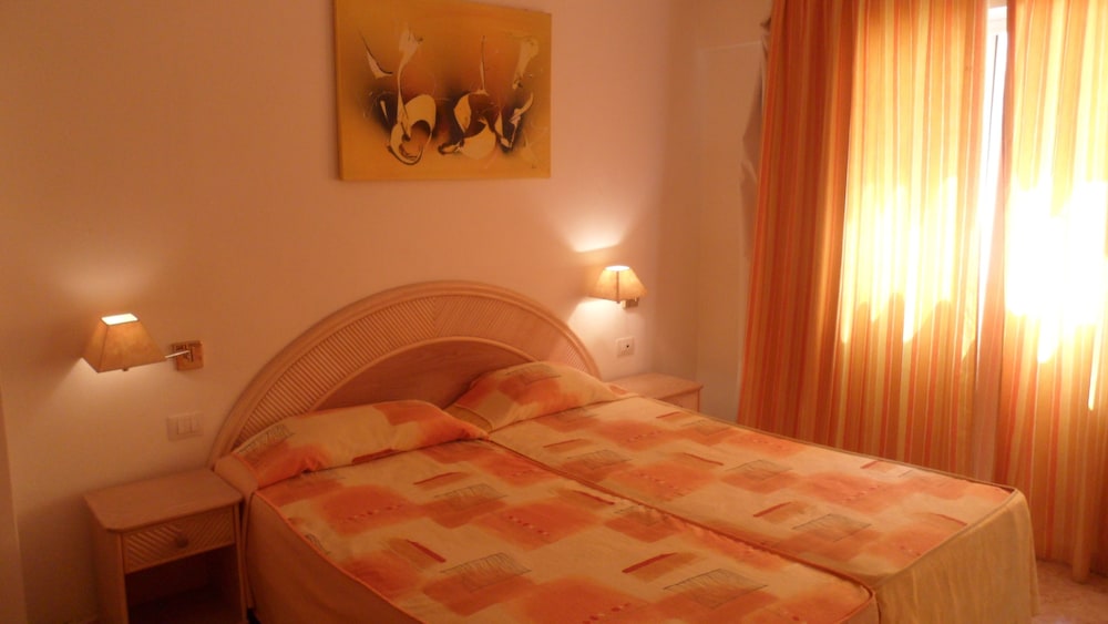 Standard Twin Room photo 2