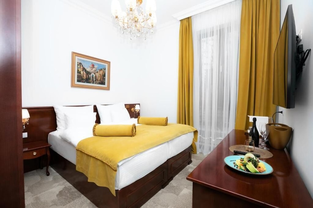 Premium Double or Twin Room photo 1