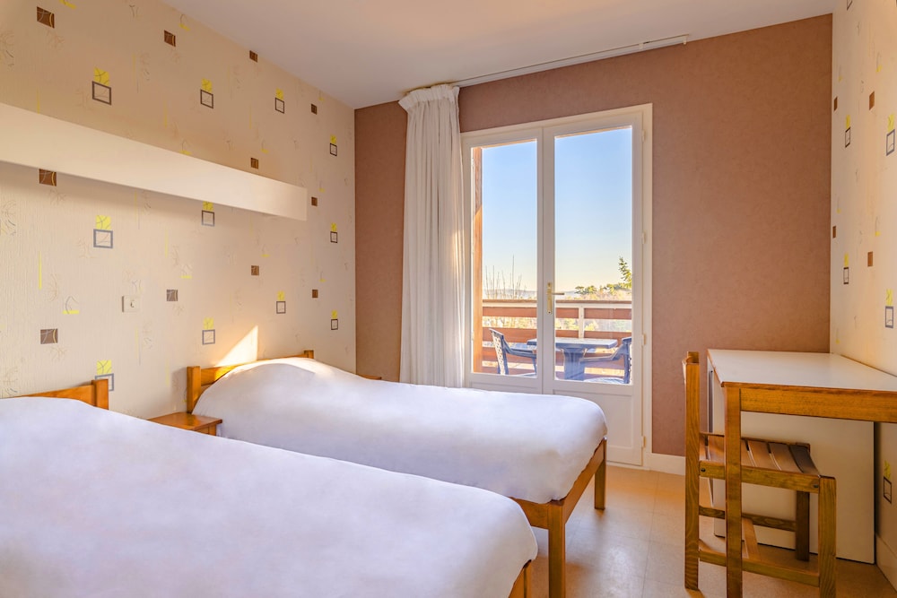 Double or Twin Room, 2 Twin Beds - Photo 8