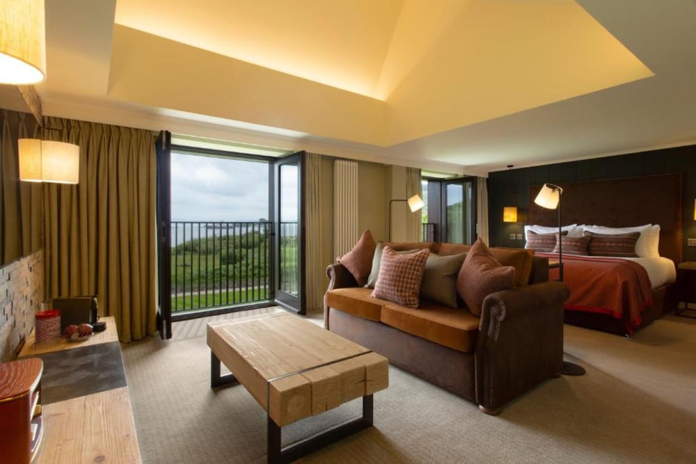 Seaview Suite - Photo 1