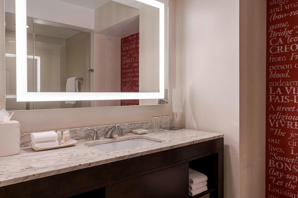 Standard Room, 1 King Bed - Photo 4