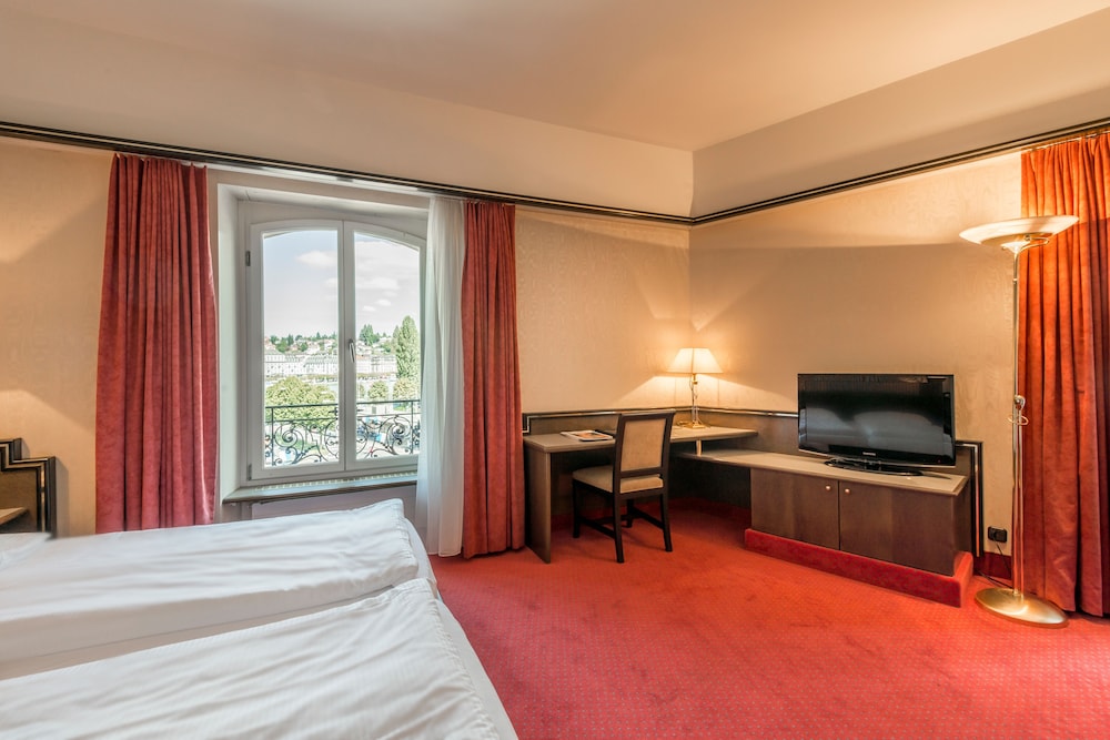 Standard Twin Room - Photo 3