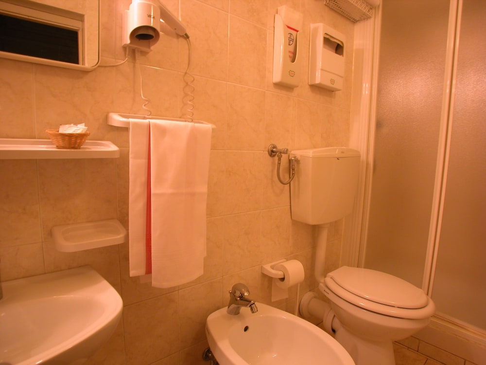 Triple Room - Photo 3