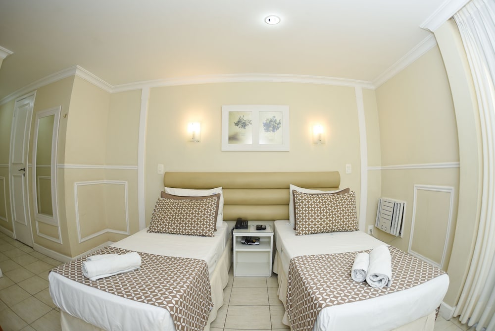 Standard Twin Room, 2 Twin Beds photo 2