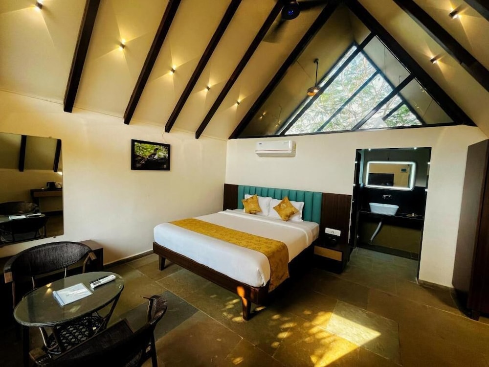 Family Room, Balcony, Garden View