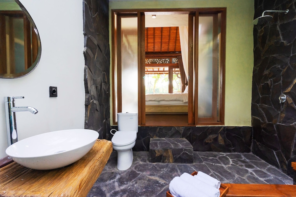 One-Bedroom Villa - Photo 2