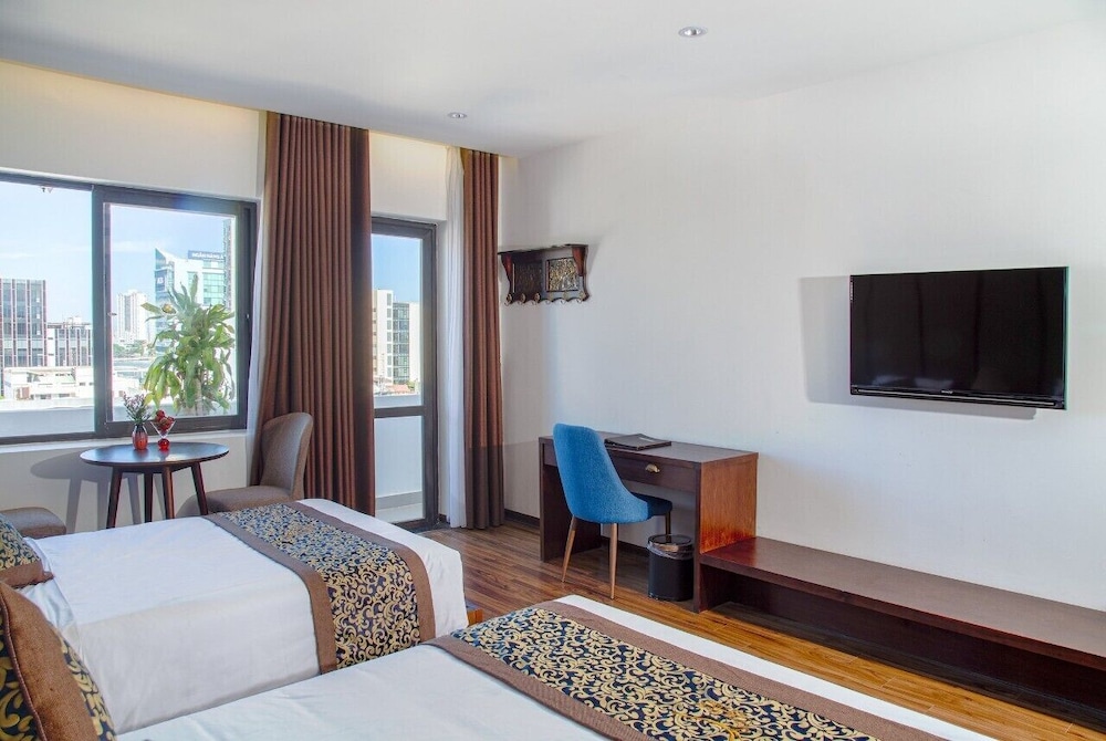 Premier Twin Room - Photo 3
