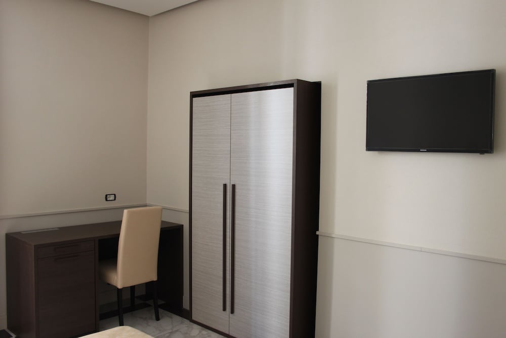 Basic Double Room photo 2