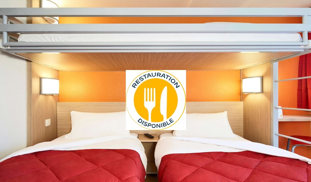 Standard Room, 3 Twin Beds - Photo 4