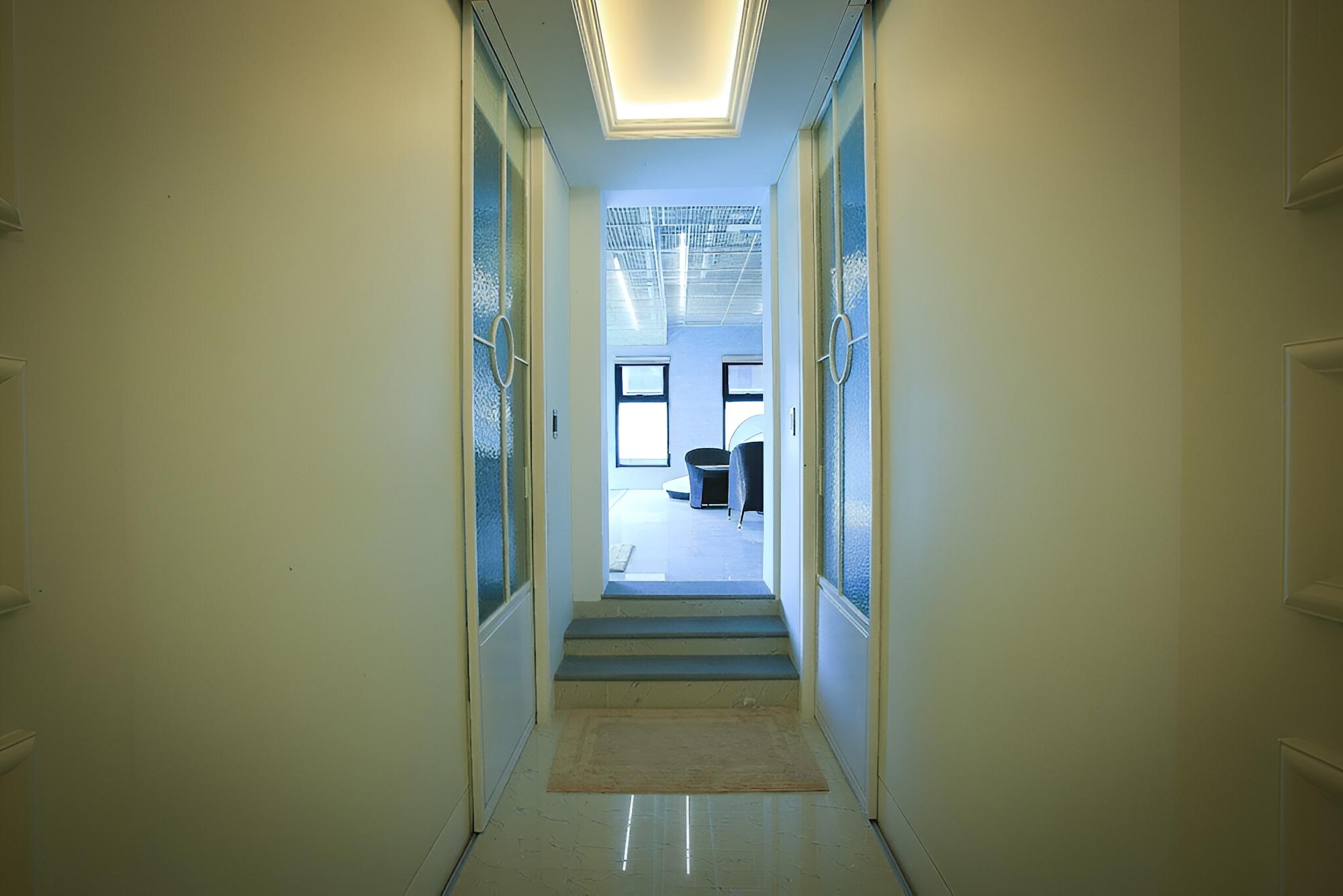 Room (Royal swimming pool (Netflix + Wave +) - Photo 1