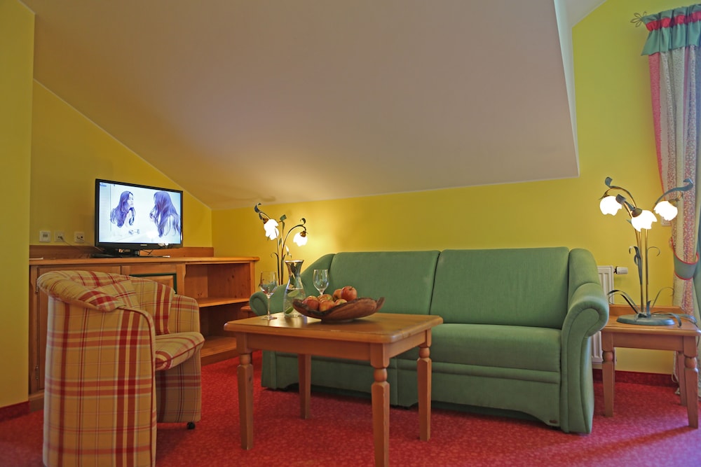 Traditional Suite photo 3