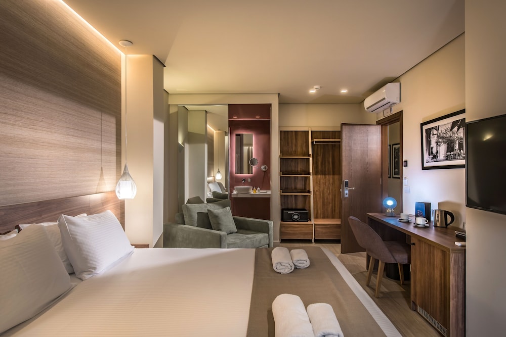 Triple Room, City View
