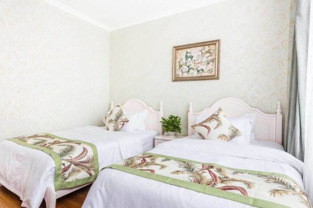 Deluxe Suite, 2 Single Beds, River View photo 2