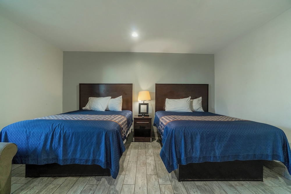 Deluxe Room, 2 Queen Beds