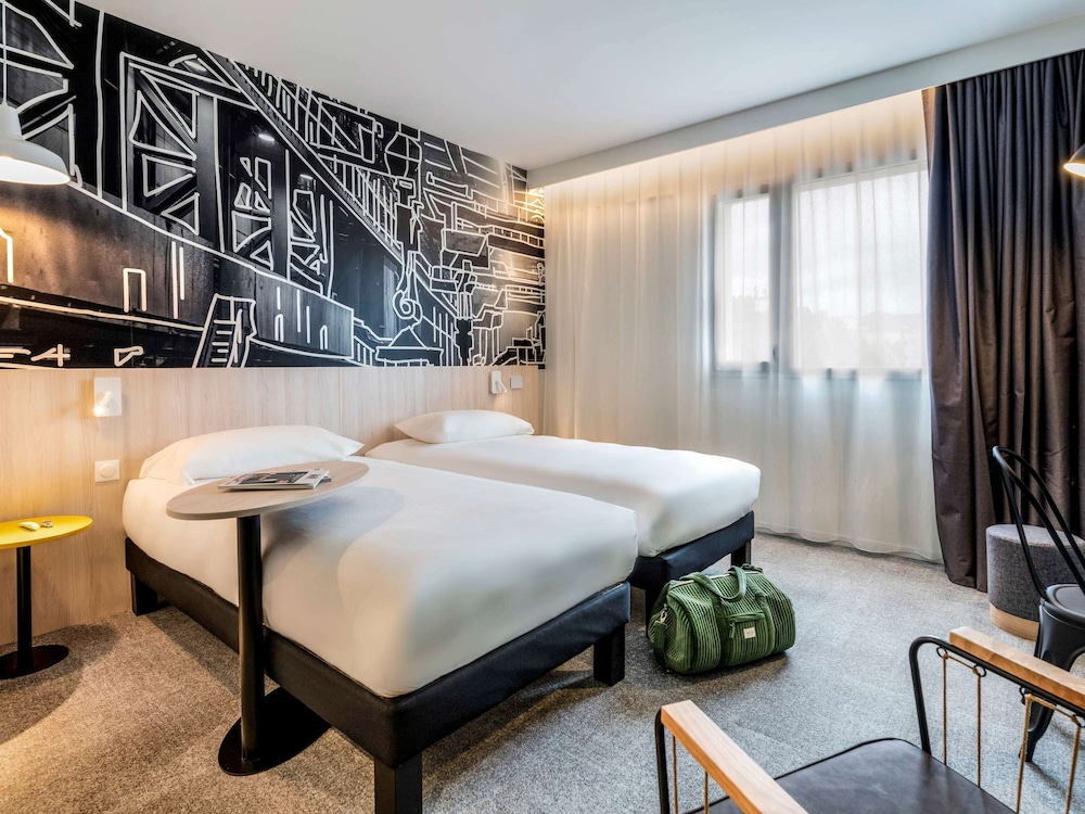 Standard Room, 2 Twin Beds - Photo 3