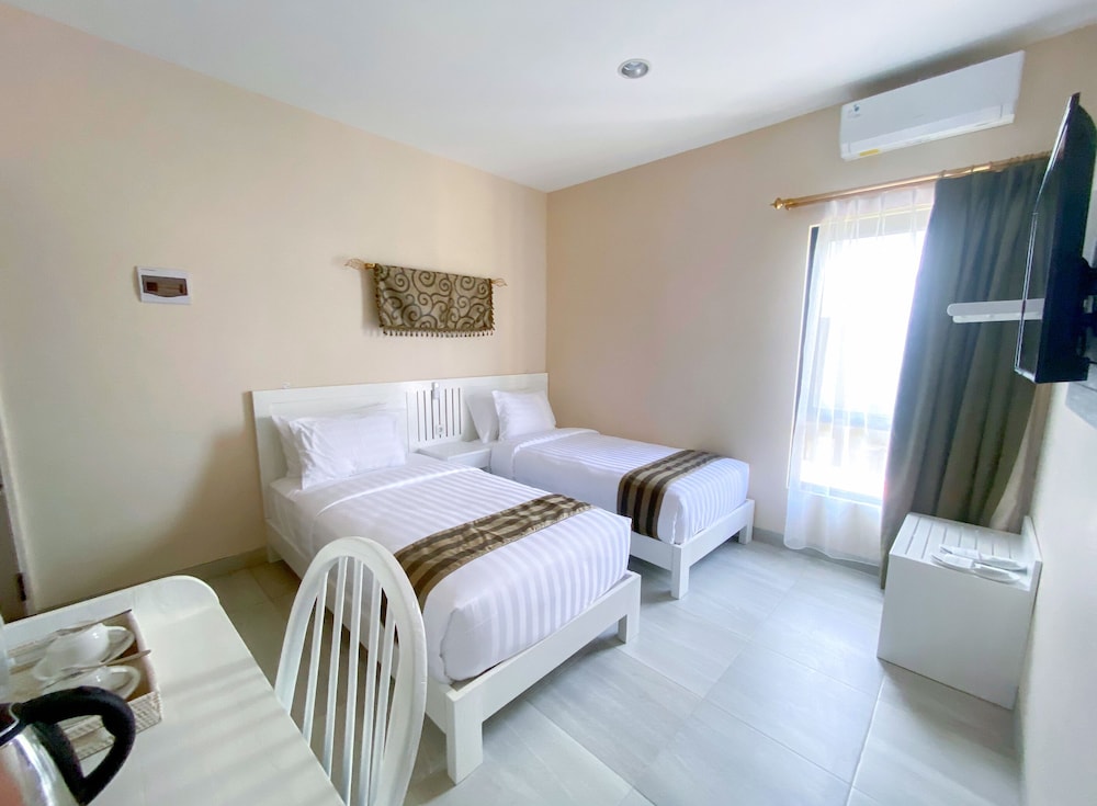 Basic Twin Room