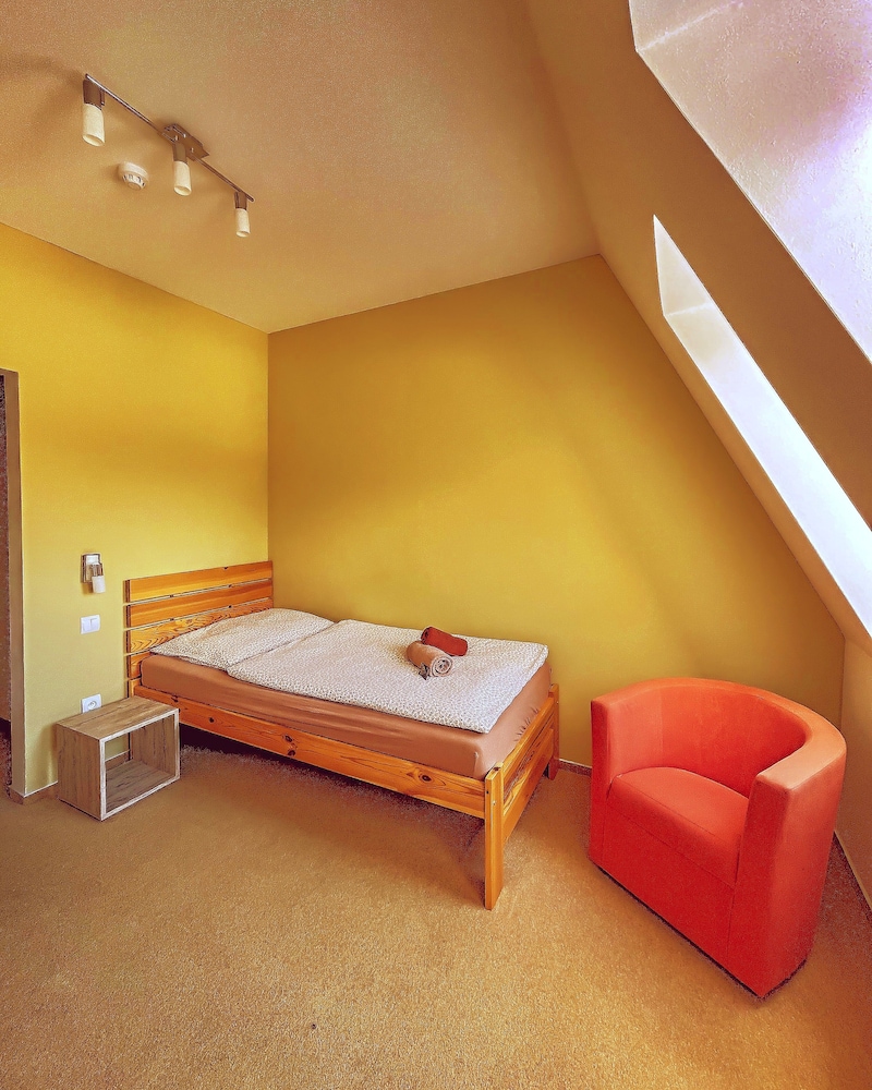 Single Room photo 1