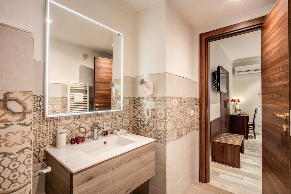 Design Double or Twin Room