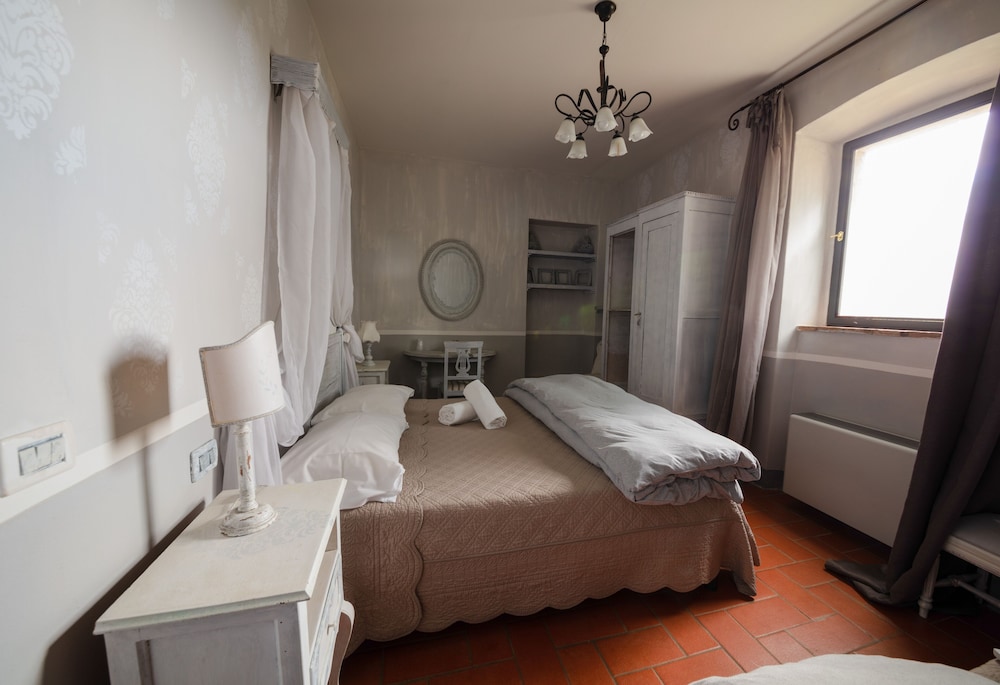 Family Quadruple Room - Photo 2
