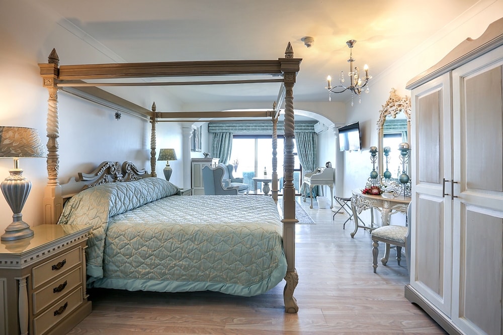 1st Floor - Honeymoon -Full Sea View - Photo 1