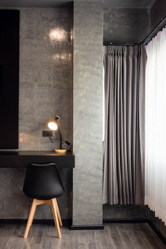 Standard Twin Room - Photo 8