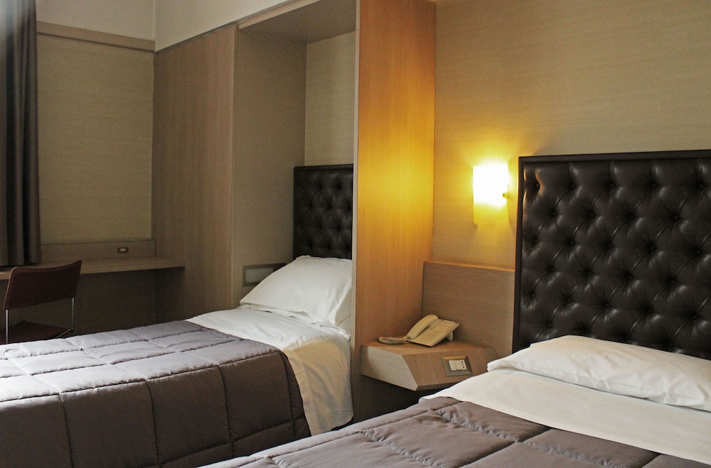 Premium Triple Room photo 2