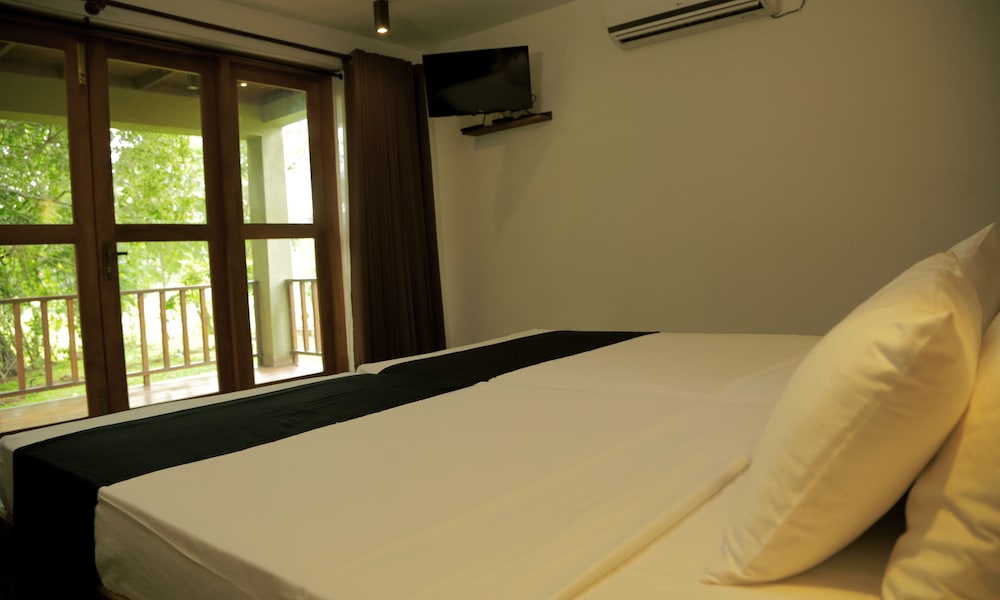 Deluxe Double Room, Garden View photo 3