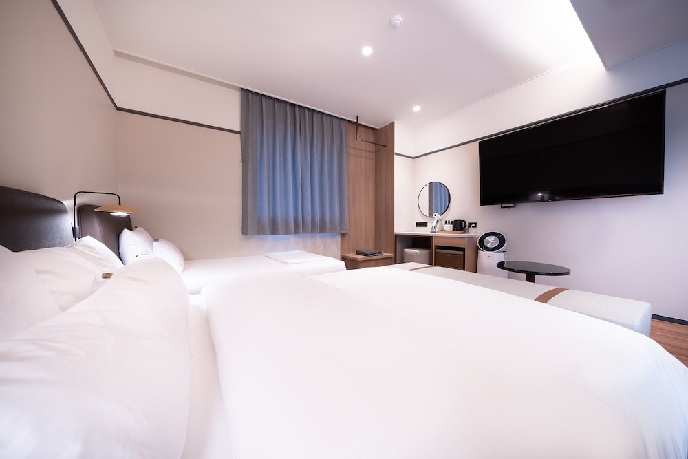 Deluxe Twin Room photo 2