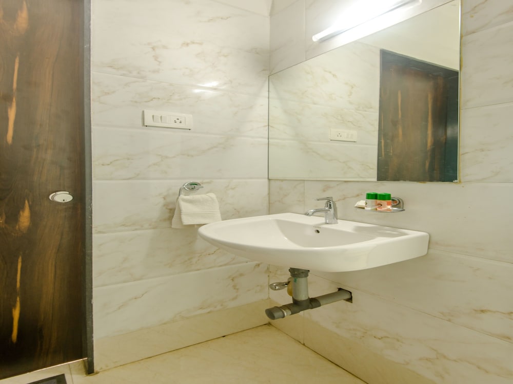 Double Or Twin Room photo 3