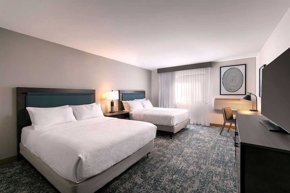 Room, 2 Queen Beds