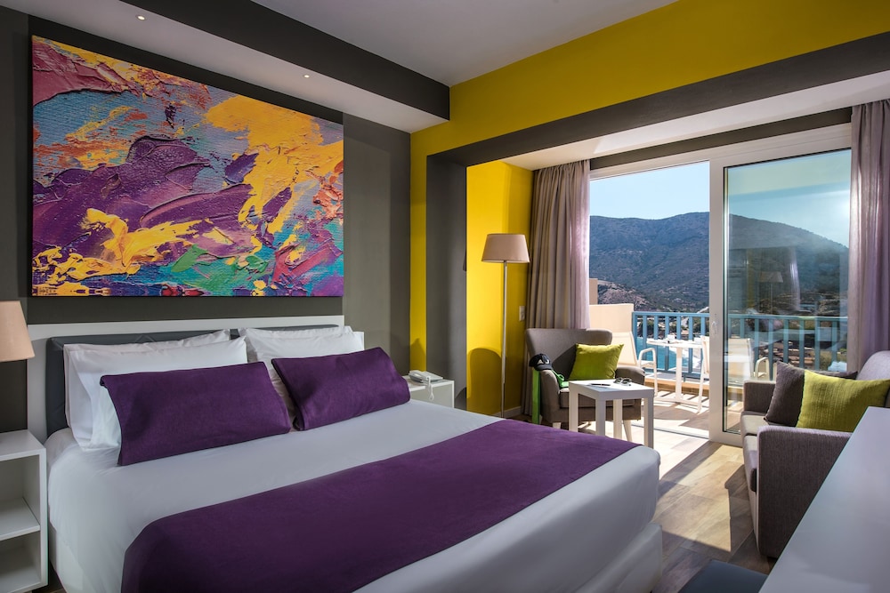 Deluxe Double Room (Sun) - Photo 2