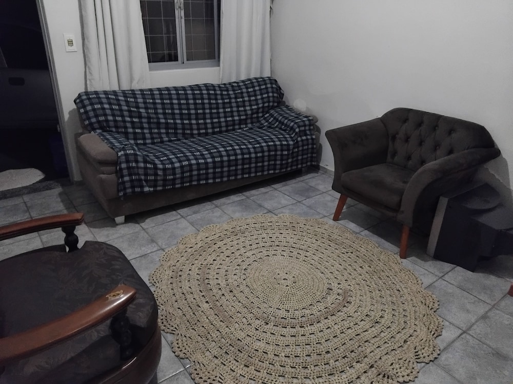 Basic House photo 1