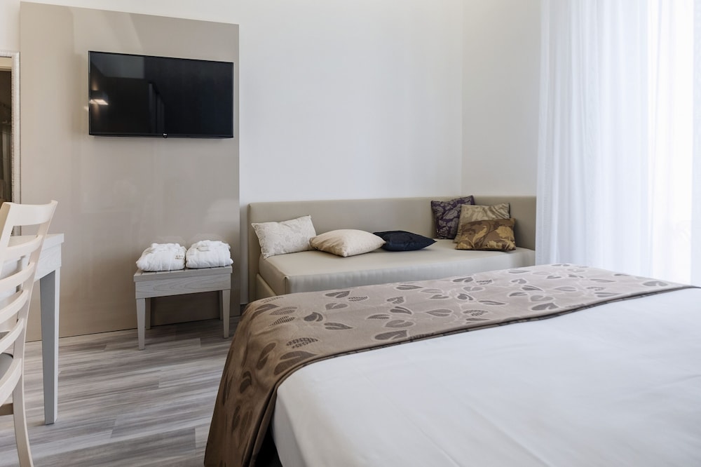 Superior Quadruple Room
