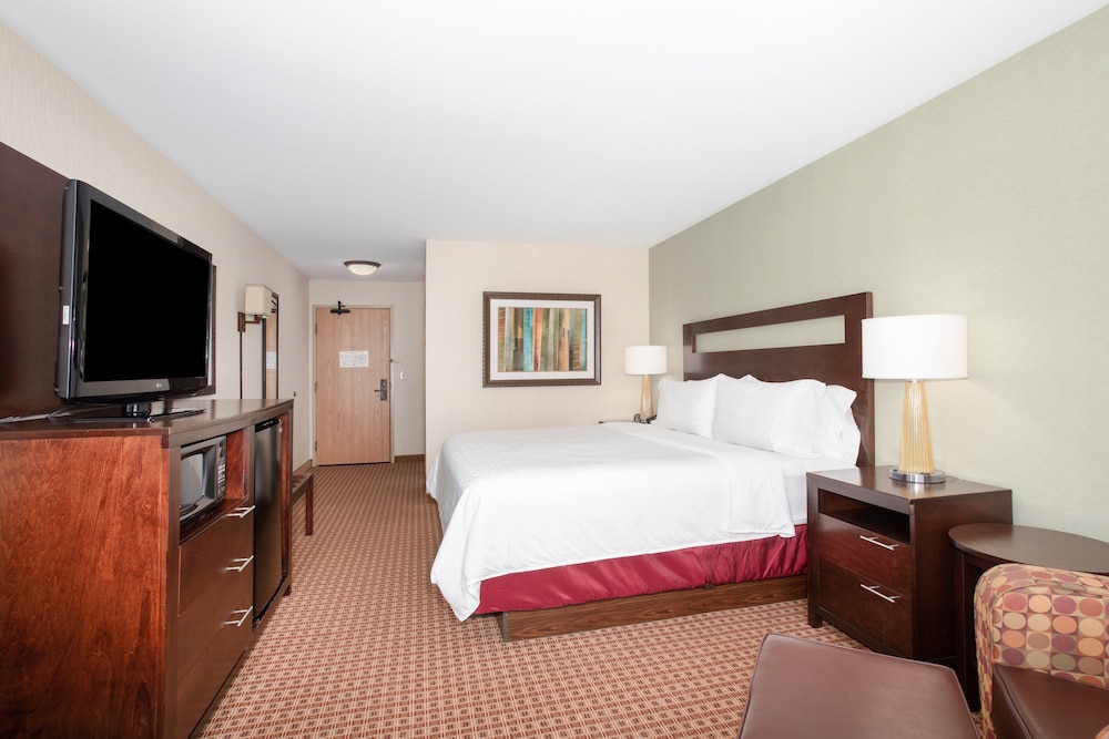 Standard Room, 1 King Bed - Photo 2
